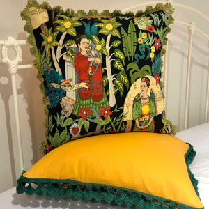 50x50 Frida cushions with fabulous edging.